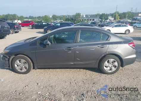 2013 Honda Civic Lx z USA, uszkodzony, nr VIN 2HGFB2F55DH557752